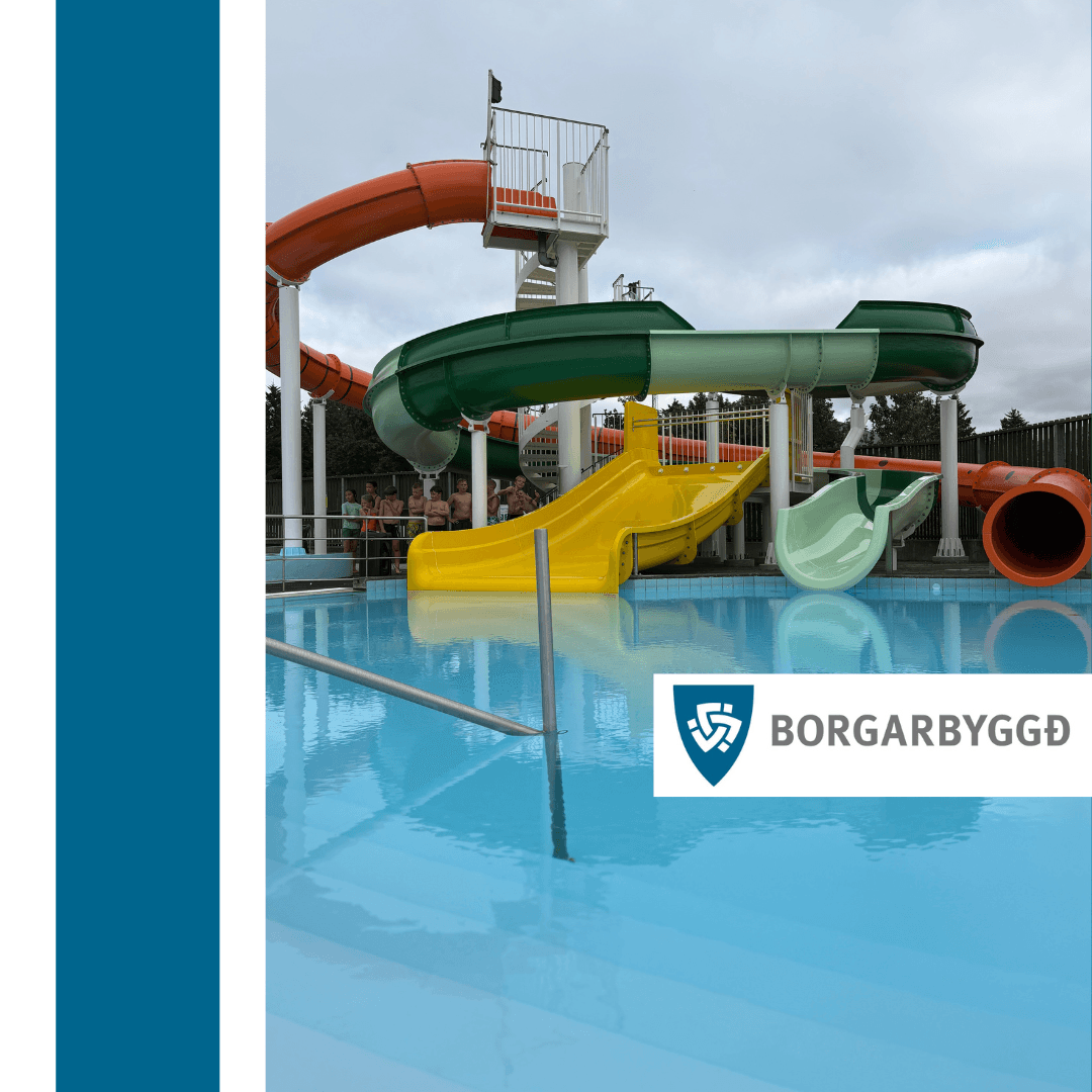 Nýjar vatnsrennibrautir vígðar í Borgarnesi